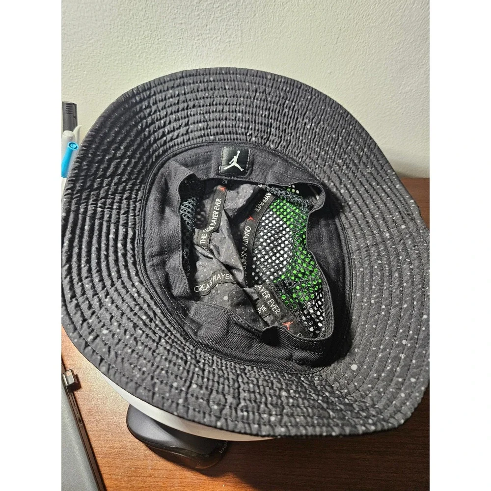 Jordan Bucket Hat Mens L/XL Black Speckled Mesh Gorpcore Bungee Adjustable Cap